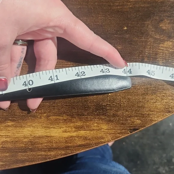 Coach Reversible black and tan size small belt with golden emblem - Picture 5 of 5